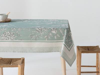 Mantel de Algodón y Lino en tono Celeste.