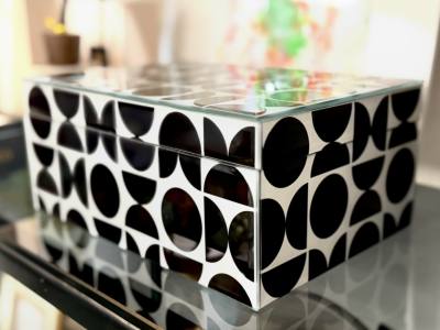 Caja de vidrio 24.5 * 17.7 * 10.7 cm